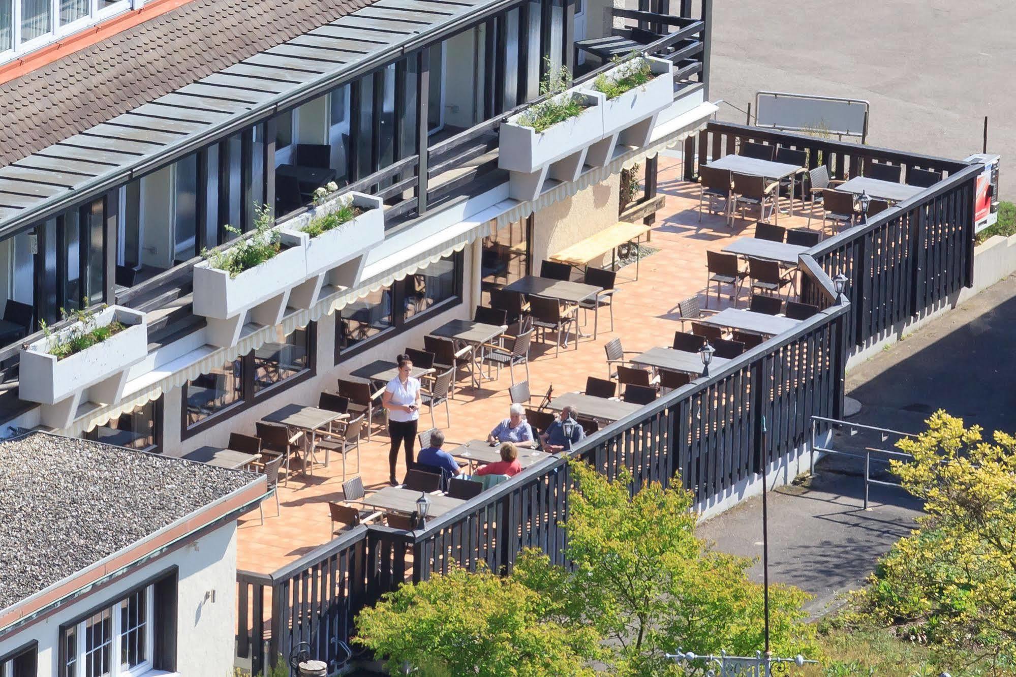 Hotel-Restaurant Rebstock Ihringen Exterior photo